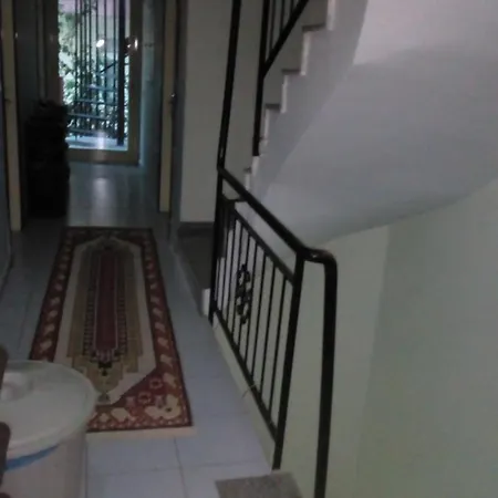 Pansiyon White Cat Apart *